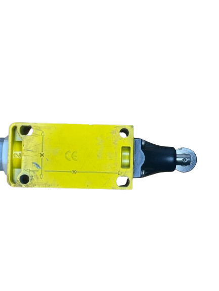 SICK Sicherheitsschalter i110-PA223 (6025105) – i110P, Rollenstößel, 2×NC Zwangsöffner + 2×NO, IP66 - Bild 3