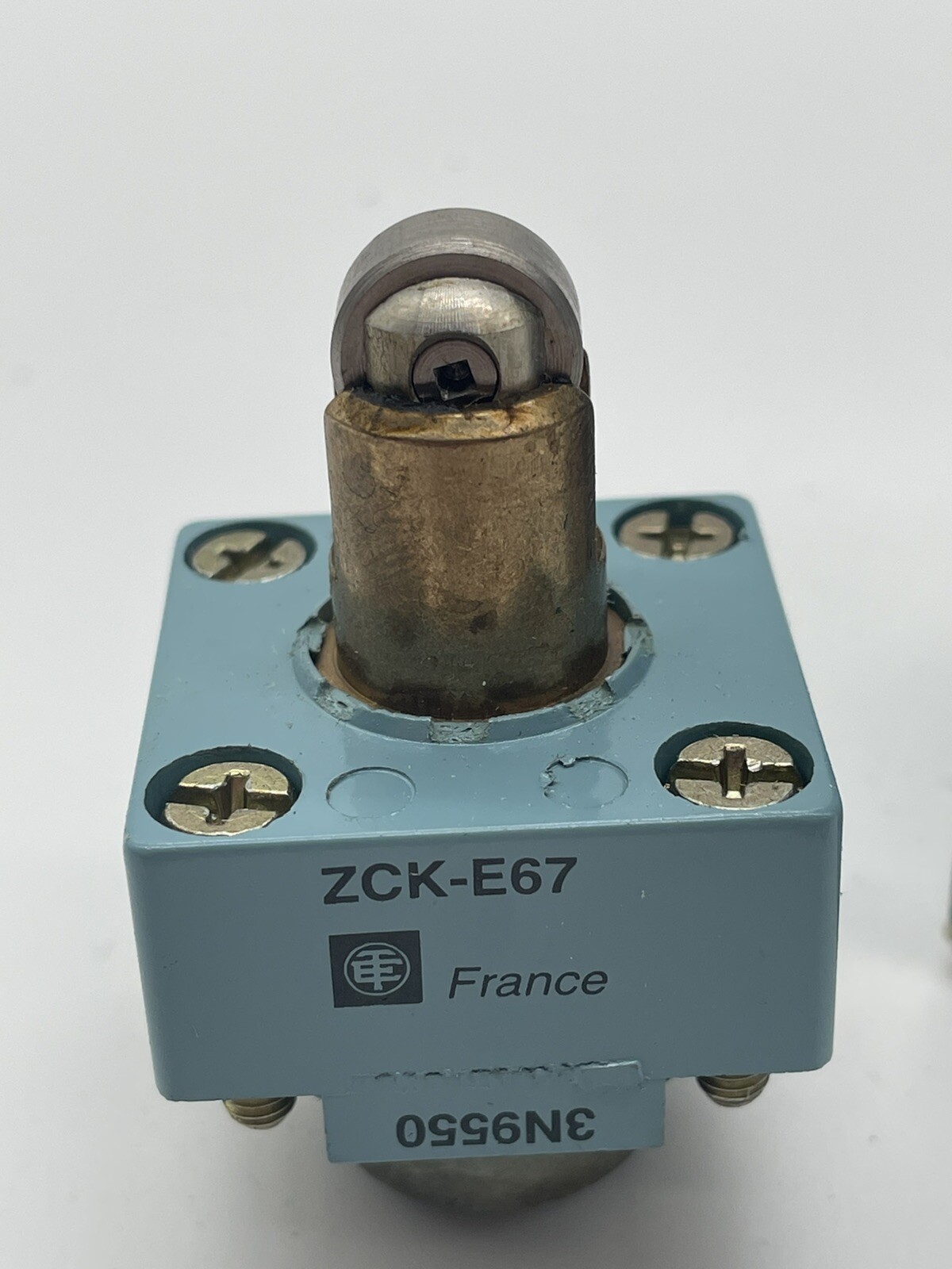 Telemecanique ZCKE67 Endschalter-Kopf mit verstärktem Rollenstößel – NEU OVP - Bild 4