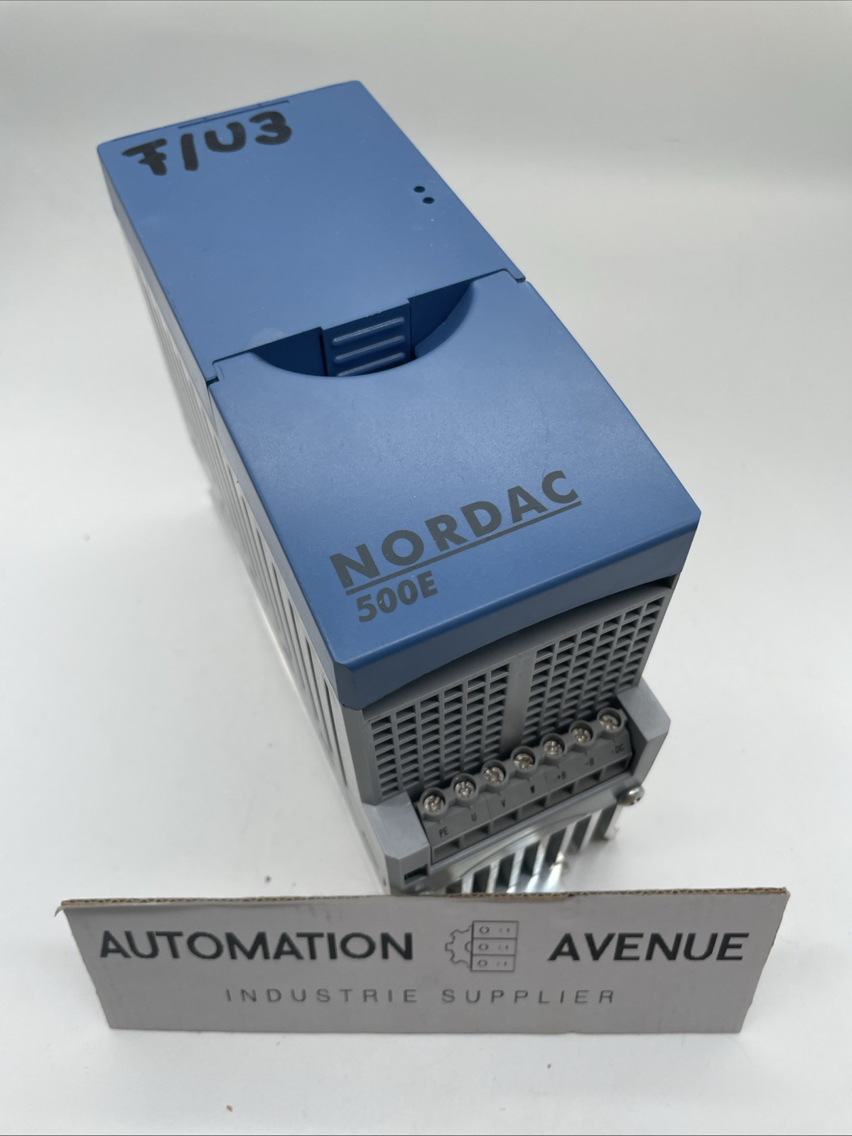 NORDAC PRO SK 500E-550-323-A Frequenzumrichter 0,55 kW, 200–240 V, IP20