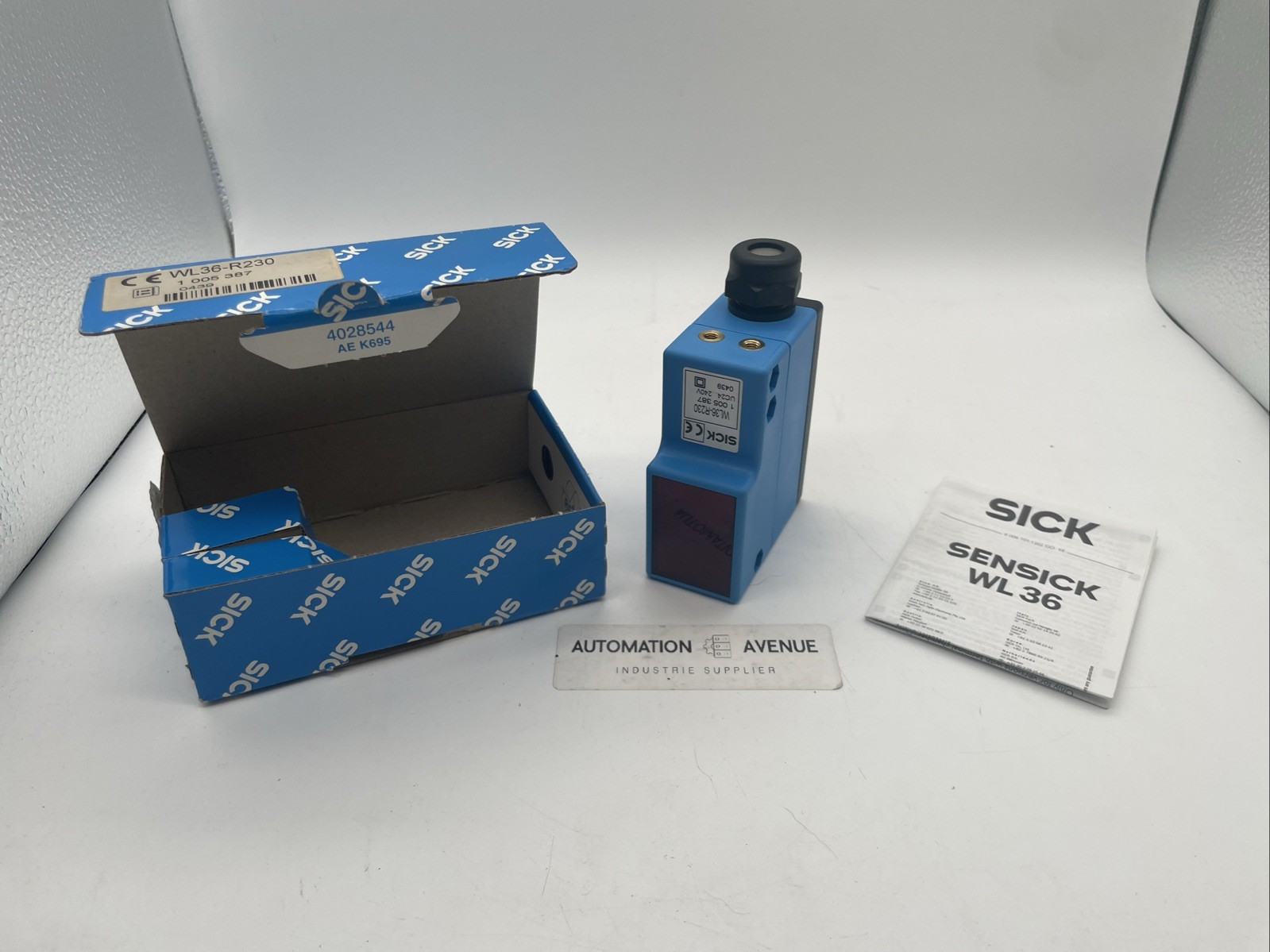 SICK WL36-R230 Kubischer optischer Sensor / Reflexions-Lichtschranke / Reichweite 22 m