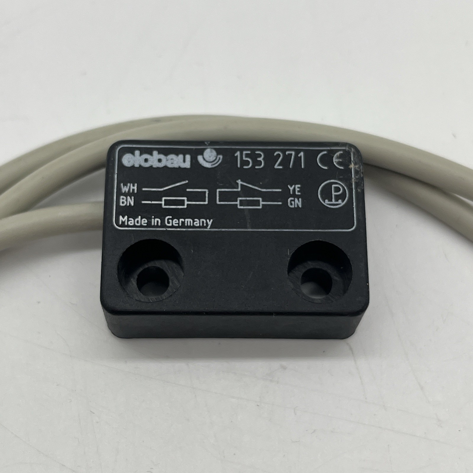 elobau Sicherheitssensor 153 – kompakter, berührungsloser Magnetsensor - Bild 2