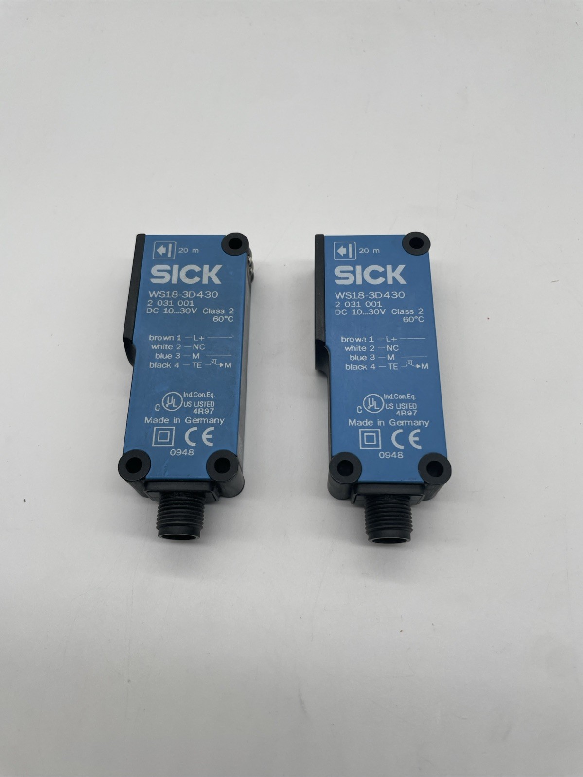 2x SICK WS18-3D430 Einweg-Lichtschranke (Sender) 20 m – W18-3, PNP, M12