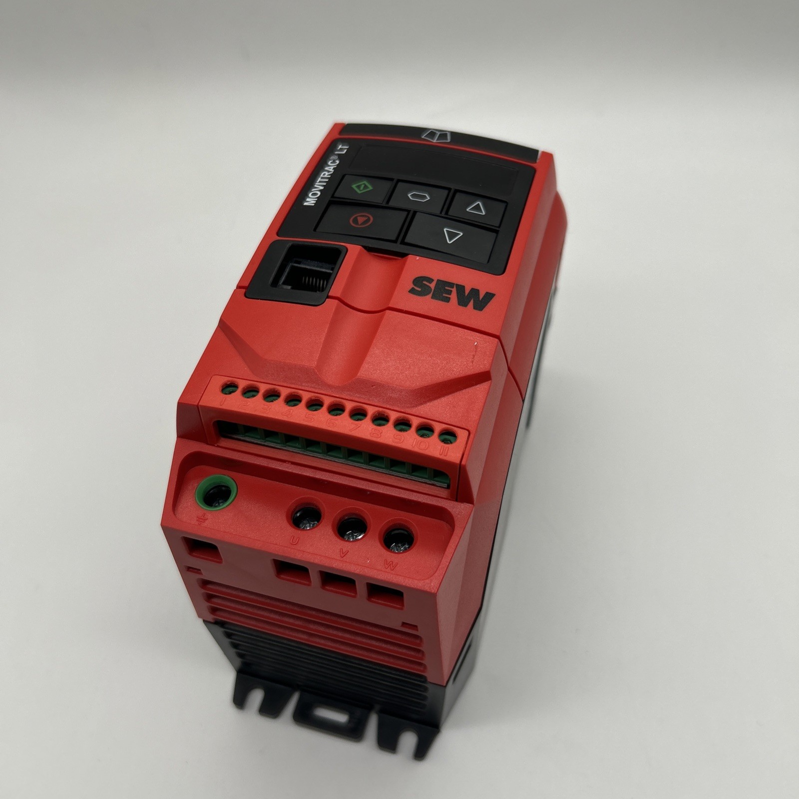 SEW Eurodrive Movitrac LTE Frequenzumrichter (MCLTEB00082B1100)