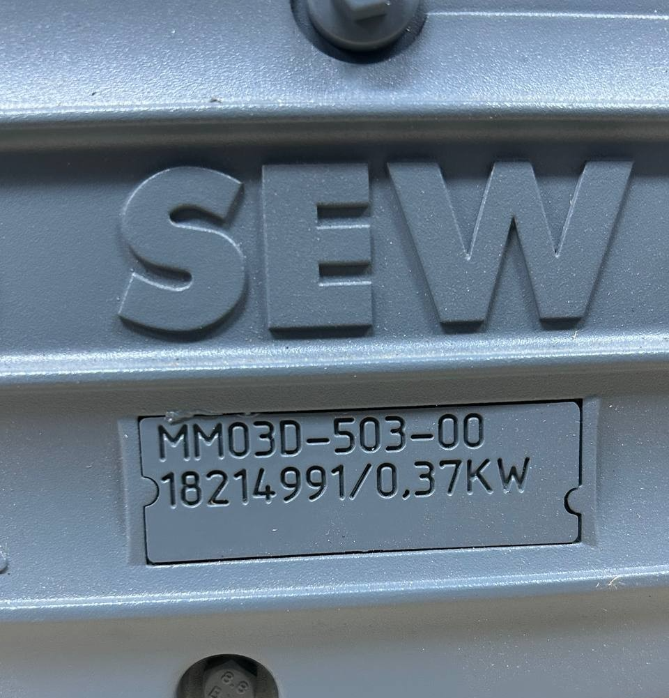 SEW SHF37p DRN71M4/MM03 Getriebemotor, 0,37 kW - Bild 2