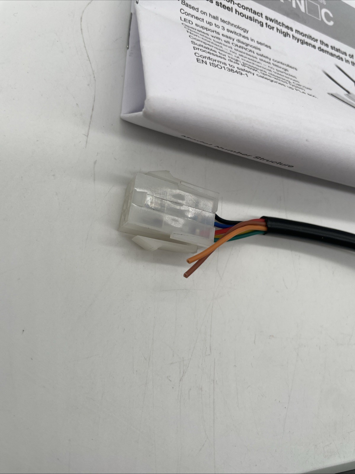 OMRON F3S-TGR-NBMR-21-05 Berührungsloser Sicherheitsschalter - Bild 3