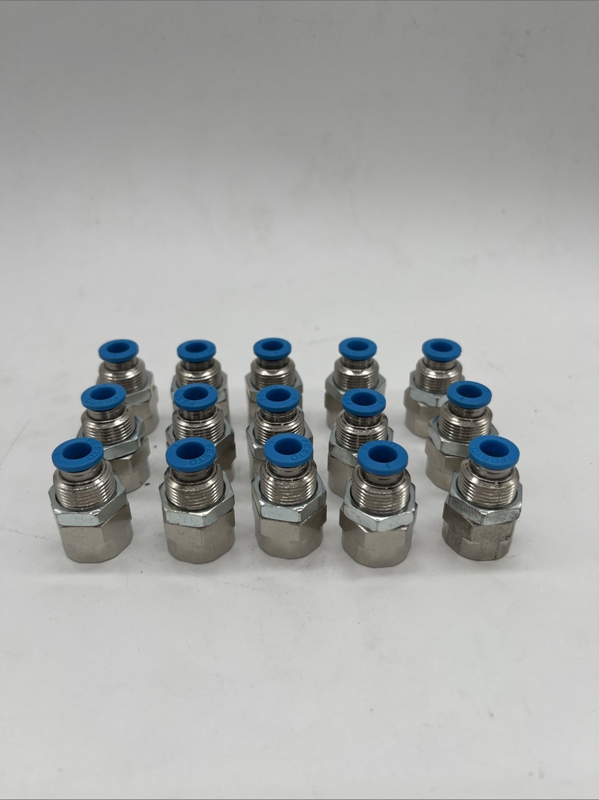 Festo QSSF-1/4-6-B Bulkhead Push-in Fitting (15 pieces) – NEW
