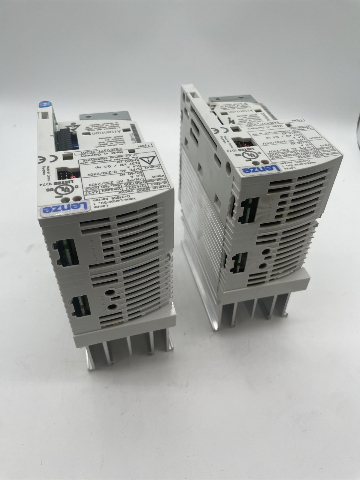 2 pieces Lenze 8200 vector E82EV371_2C201 frequency inverter - Bild 6