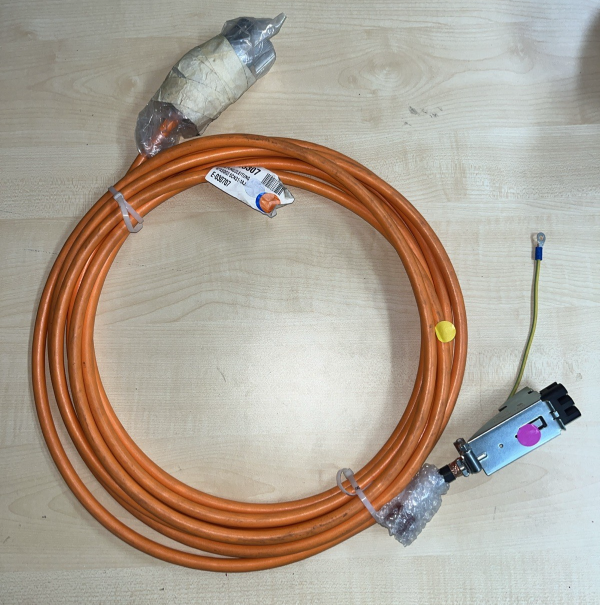 Siemens 6FX8002-5CN31-1AJ0 Power Cable – MOTION-CONNECT 800PLUS, 8 m