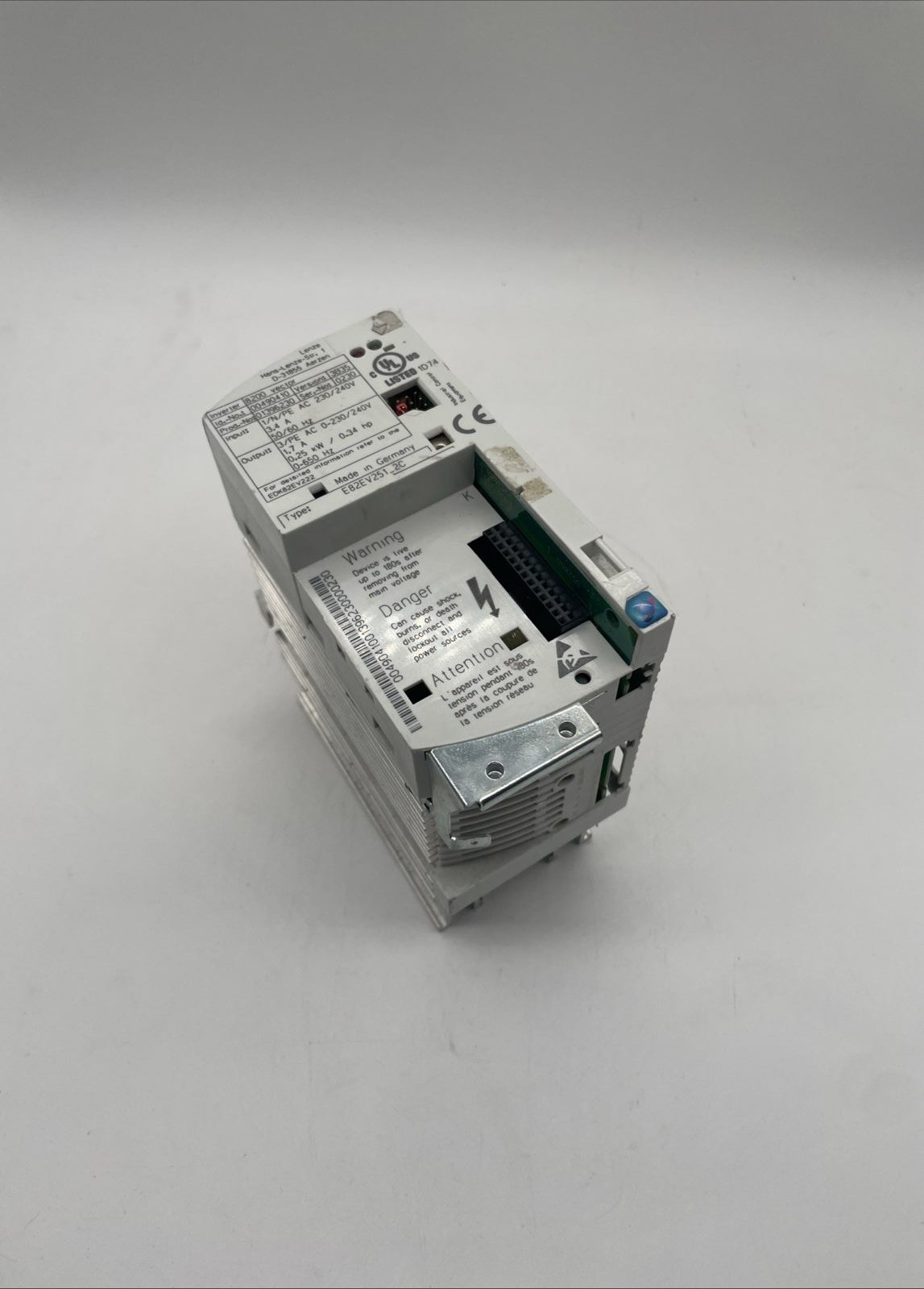 Lenze Frequenzumrichter 8200 vector E82EV251_2C | 0,25 kW, 1~230/240 V