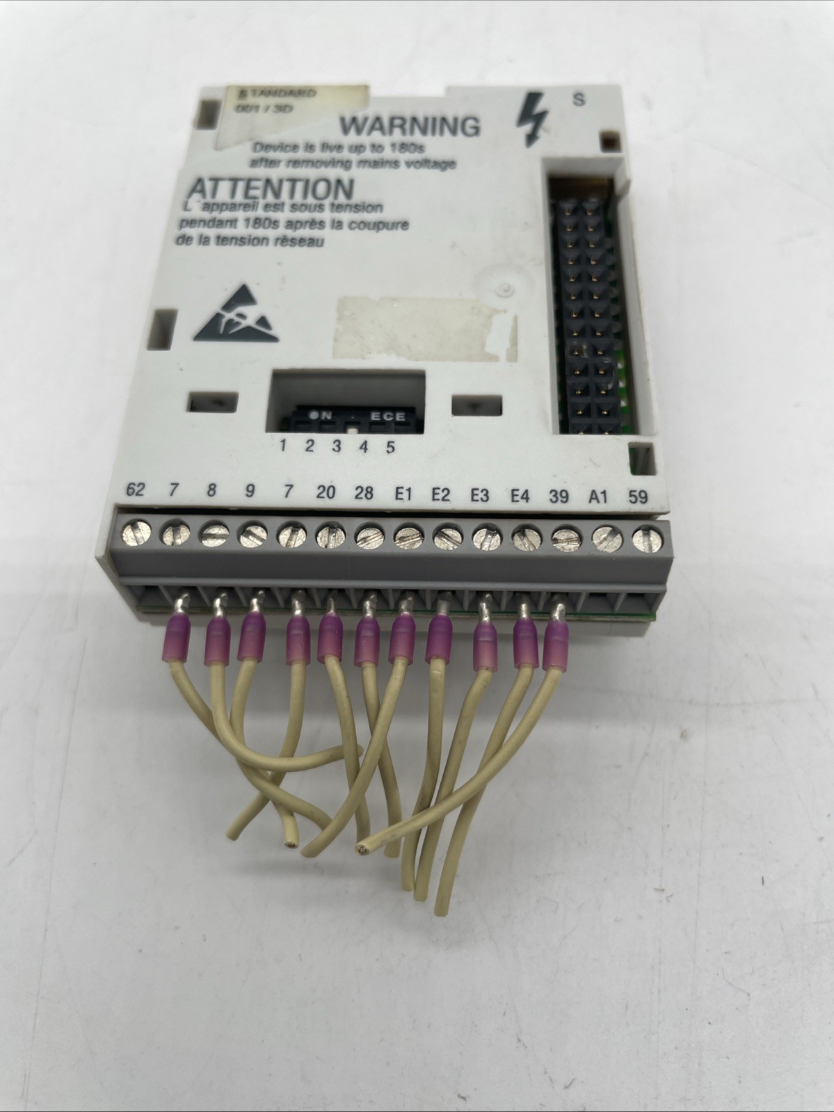 Lenze E82ZAFSC001 STANDARD-I/O Funktionsmodul 13041174 2 Stück - Bild 3