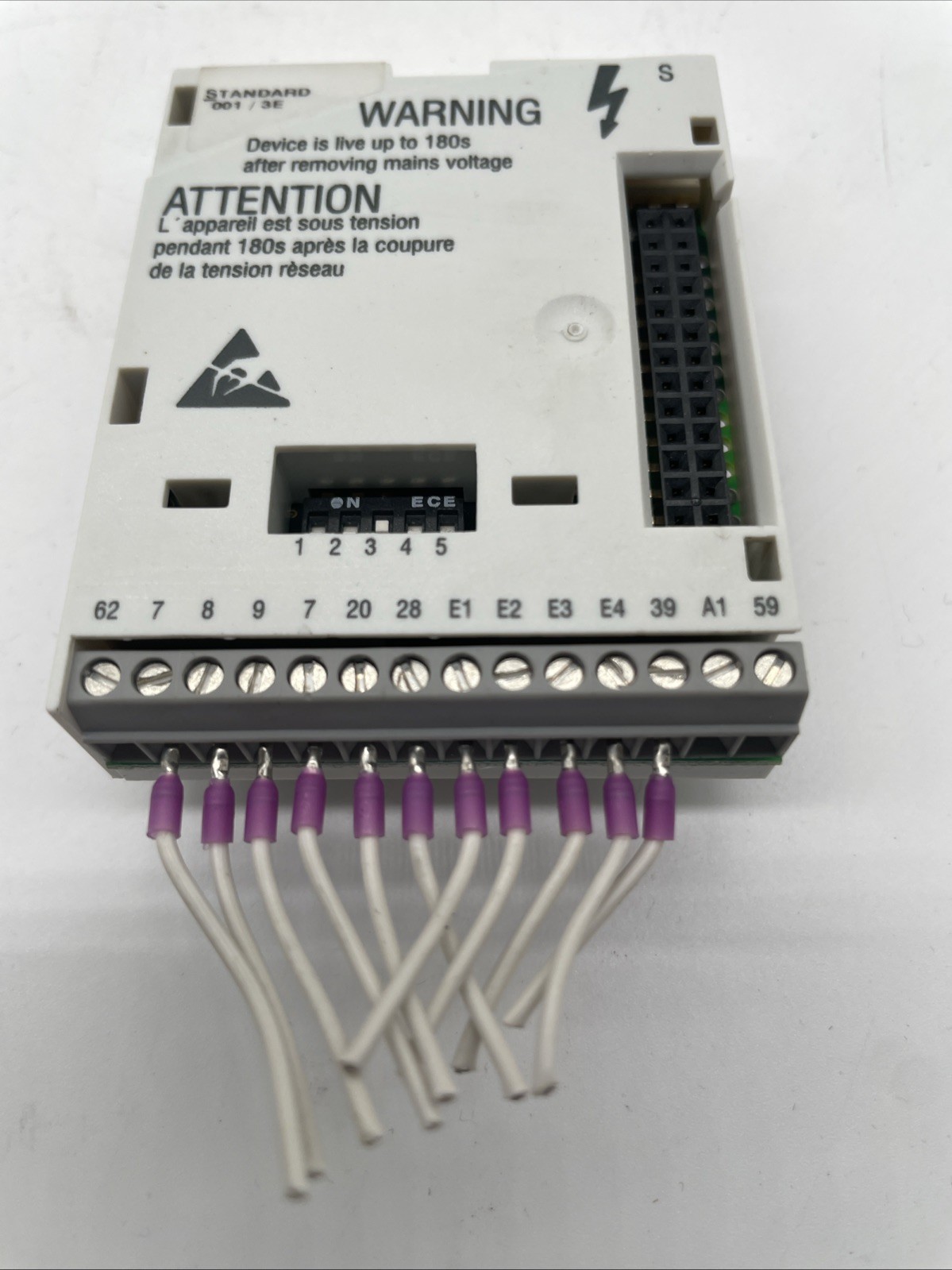 Lenze E82ZAFSC001 STANDARD-I/O Funktionsmodul 13041174 2 Stück - Bild 2