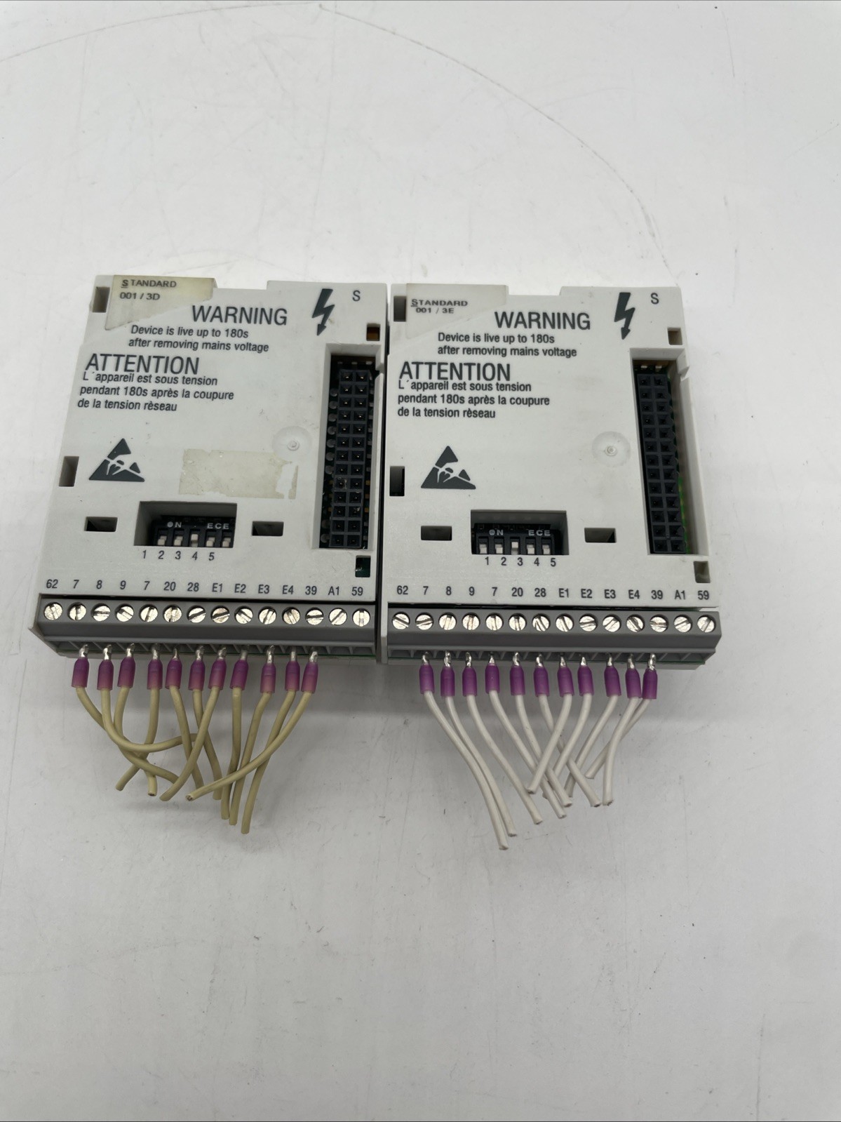 Lenze E82ZAFSC001 STANDARD-I/O Funktionsmodul 13041174 2 Stück