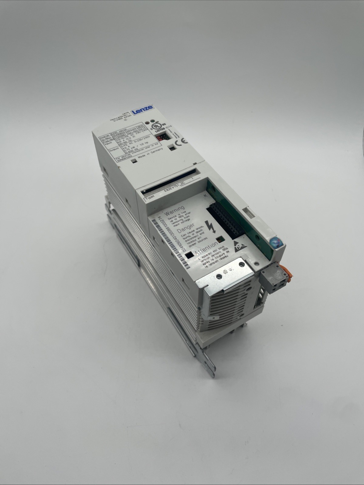 Lenze 8200 Series Frequency Inverter E82EV751-2C902 0.75 kW